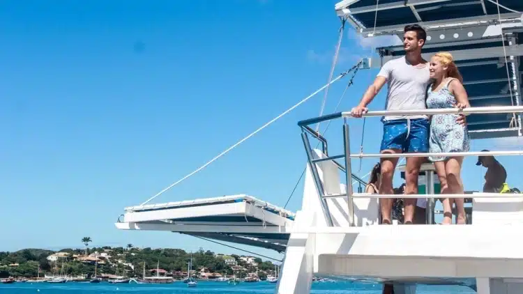 Como Planejar Uma Celebração Intimista de Fim de Ano a Bordo de Uma Lancha no Rio