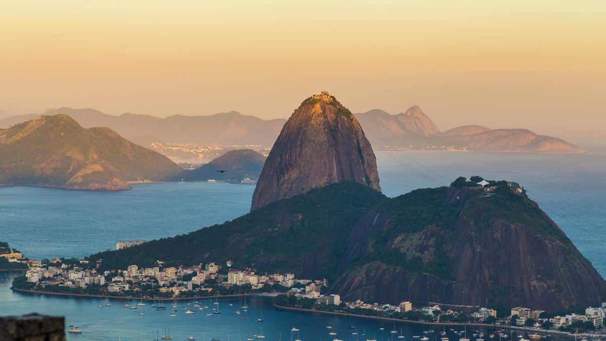 O Espaço Perfeito no Mar Como o Design das Lanchas Garante Conforto e Liberdade no Rio