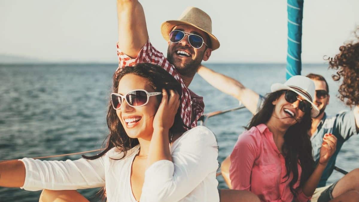 Vale a Pena Reservar Passeio de Barco no Rio com Antecedência ou Dá para Chegar e Reservar na Hora?